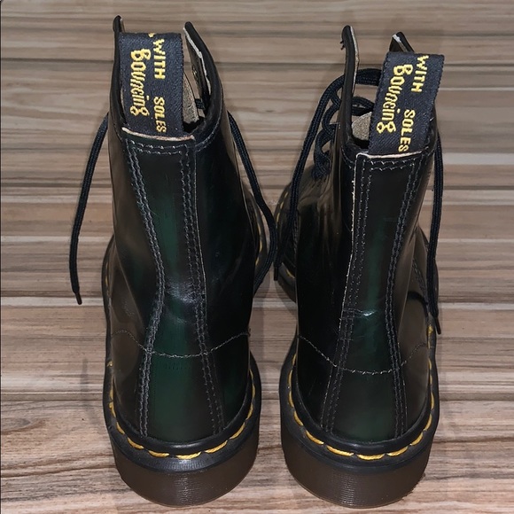❌SOLD❌ Vintage Dark Green and Black Dr. Martens - Picture 6 of 13
